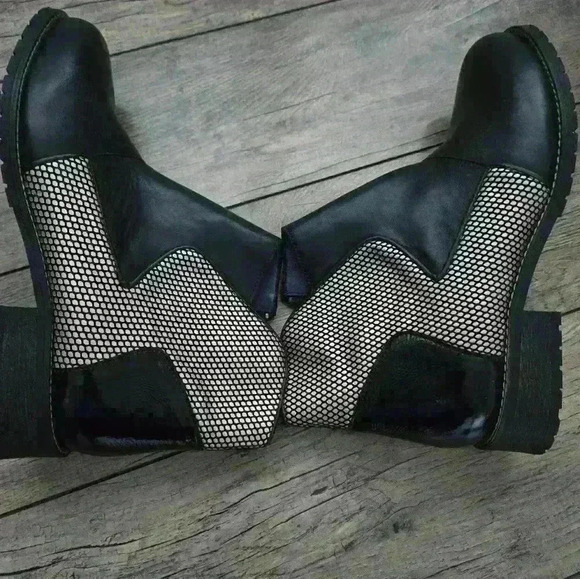 UNITY IN DIVERSITY  black boots size 39 - Picture 6 of 12